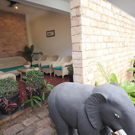 The Moon Villa Siem Reap Esterno foto