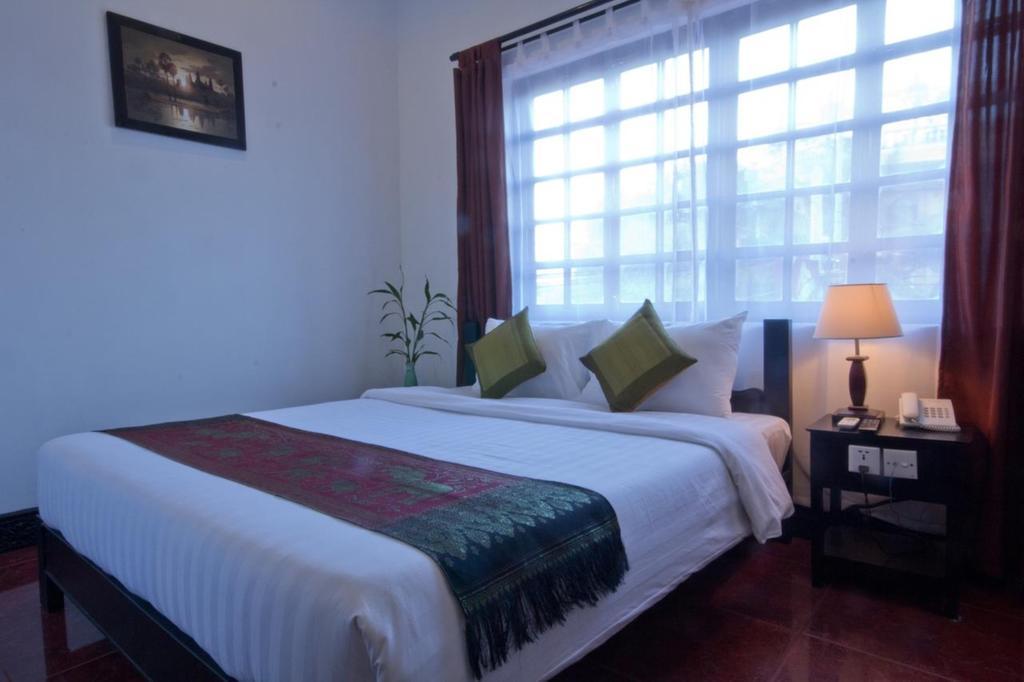 The Moon Villa Siem Reap Esterno foto