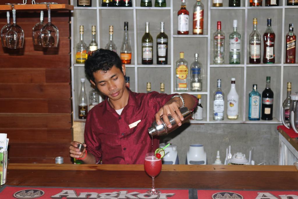 The Moon Villa Siem Reap Esterno foto