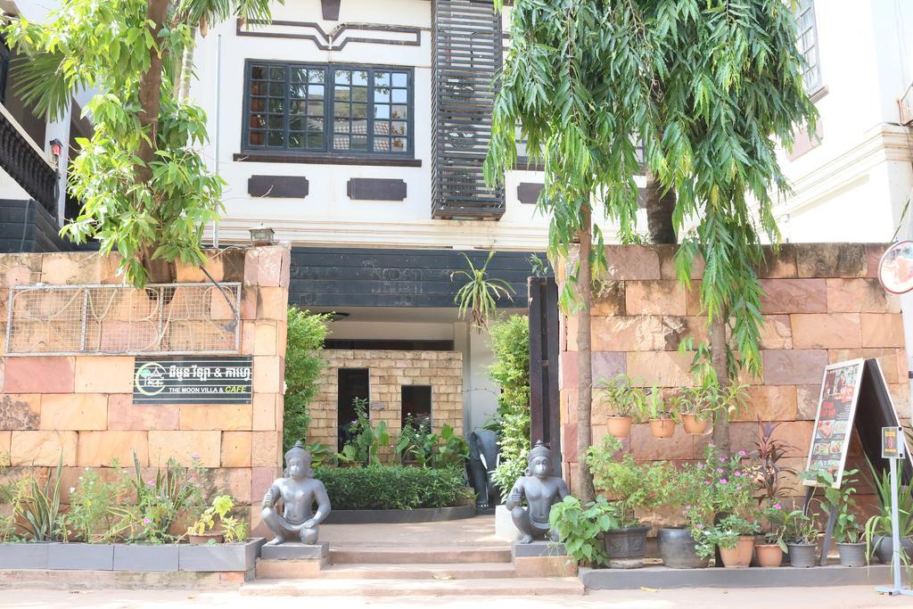 The Moon Villa Siem Reap Esterno foto
