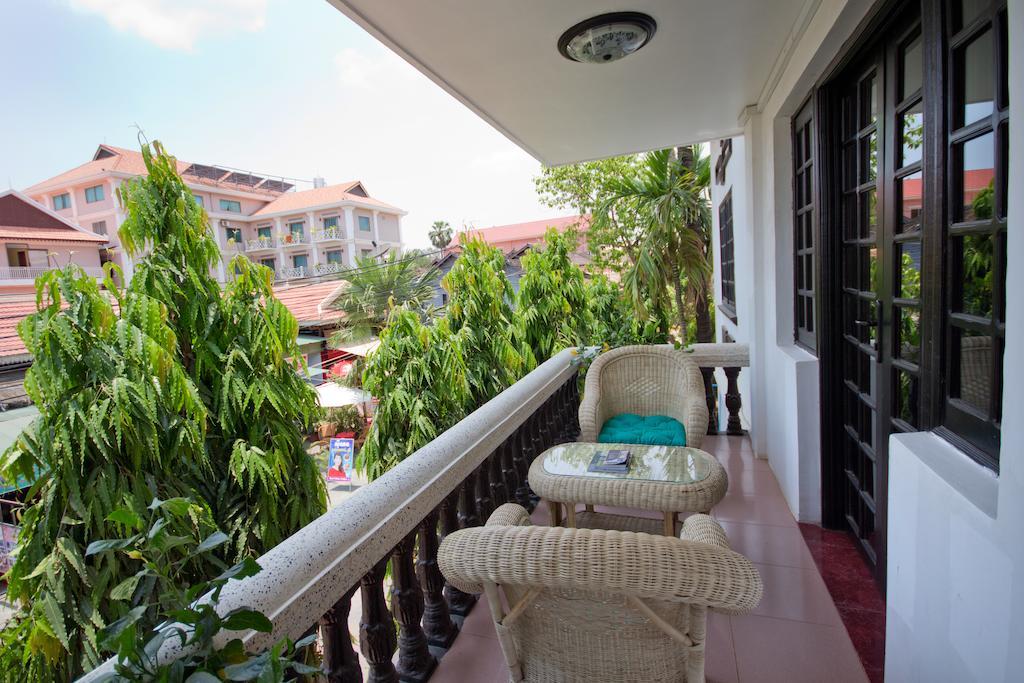 The Moon Villa Siem Reap Esterno foto