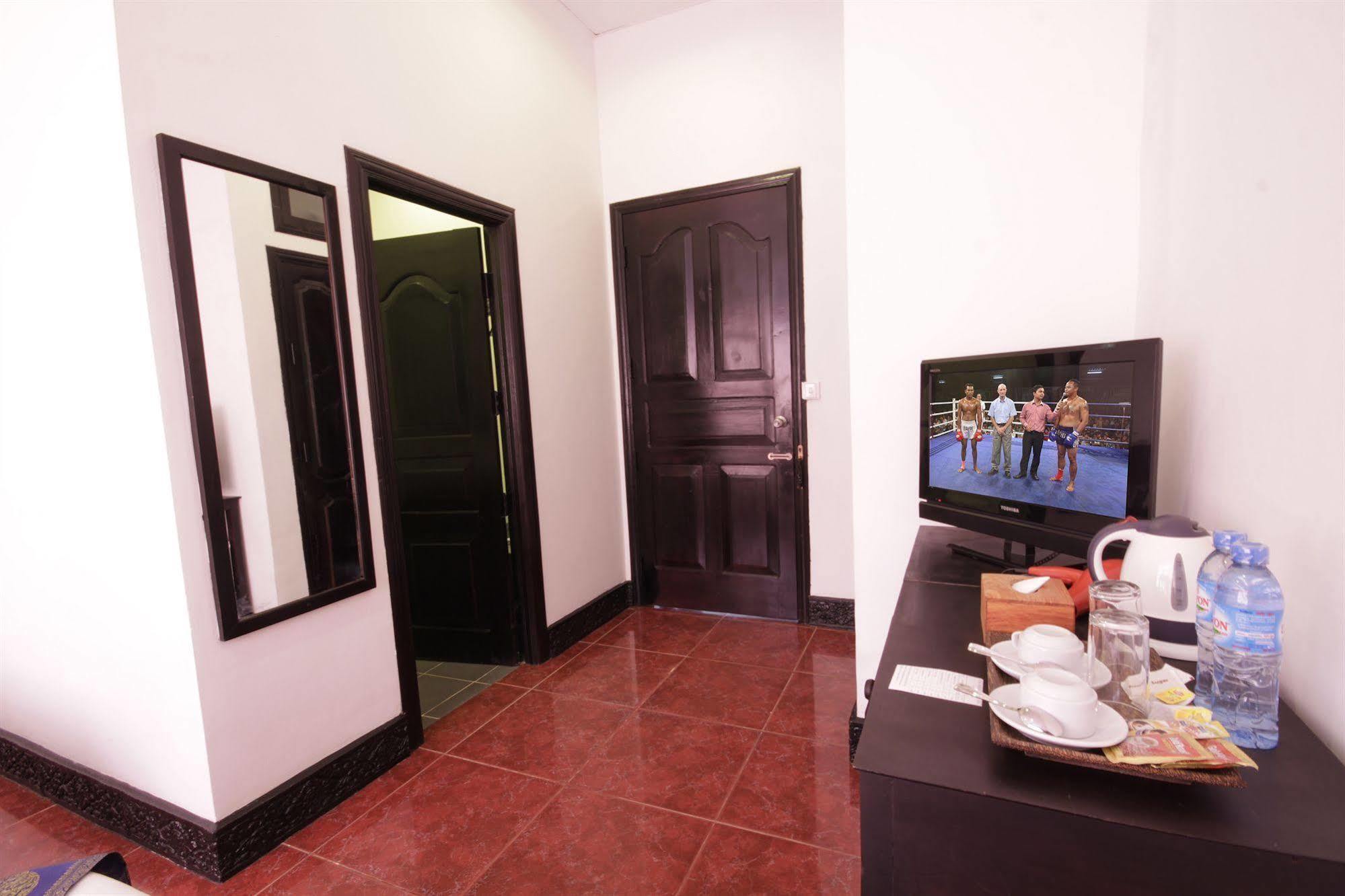 The Moon Villa Siem Reap Esterno foto