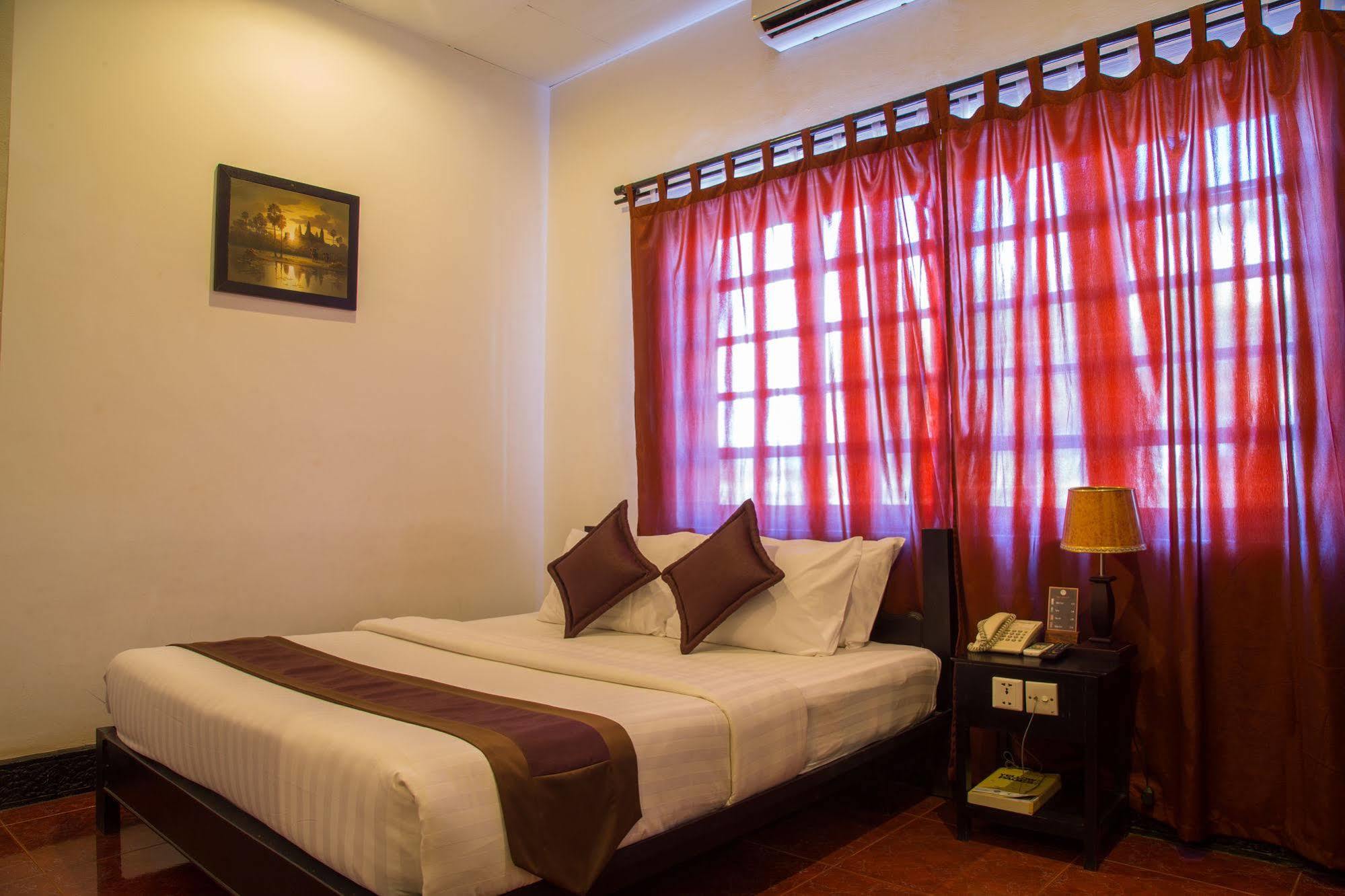 The Moon Villa Siem Reap Esterno foto